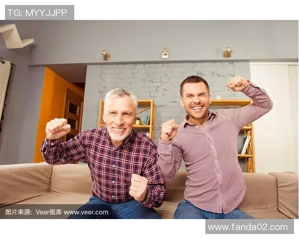 足球明星拳头真实图片展现运动员的力量与激情