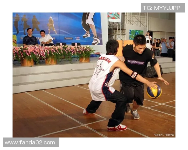 深圳篮球队的节奏风格与战术解析聚焦篮球运动的未来发展