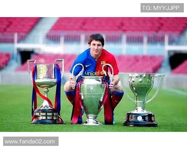 足球明星精彩瞬间剪辑视频带你领略绿茵场上的传奇与魅力